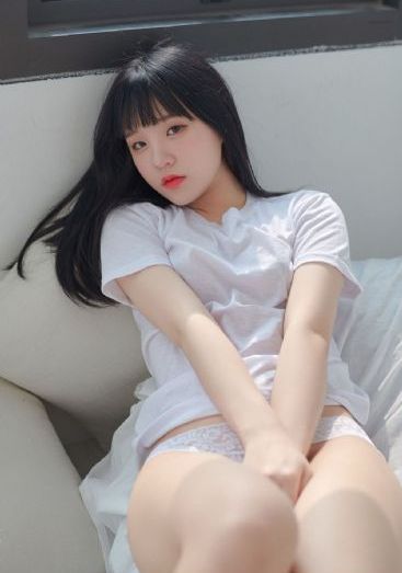 十一天一夜完整版免费在线观看_十万网红美女美酱