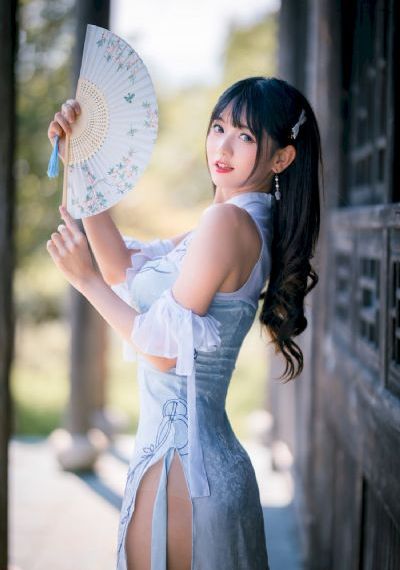 秋霞免费视频_中英字幕1080