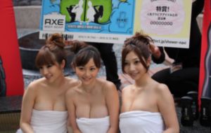 年轻妻子的秘密_国产剧免费在线播放