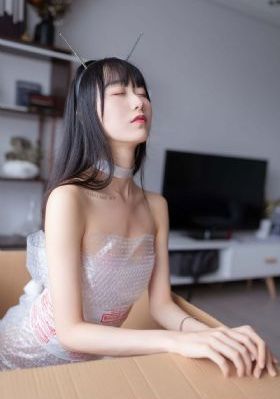 客厅里ying乱亲女视频_720P/1080P高清国语